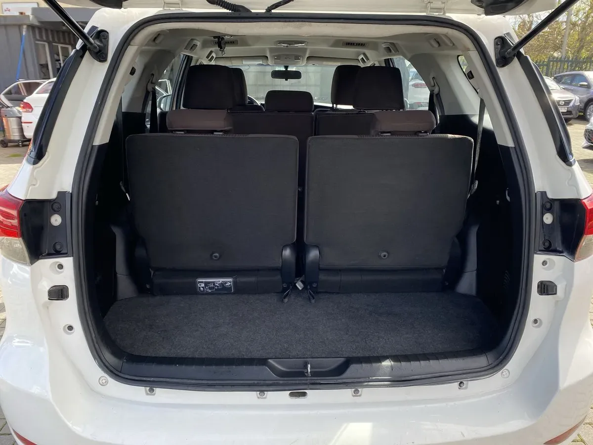 Toyota Fortunner 2.8 Sr5 Tdi Diesel 4x4 At 5p año 2018