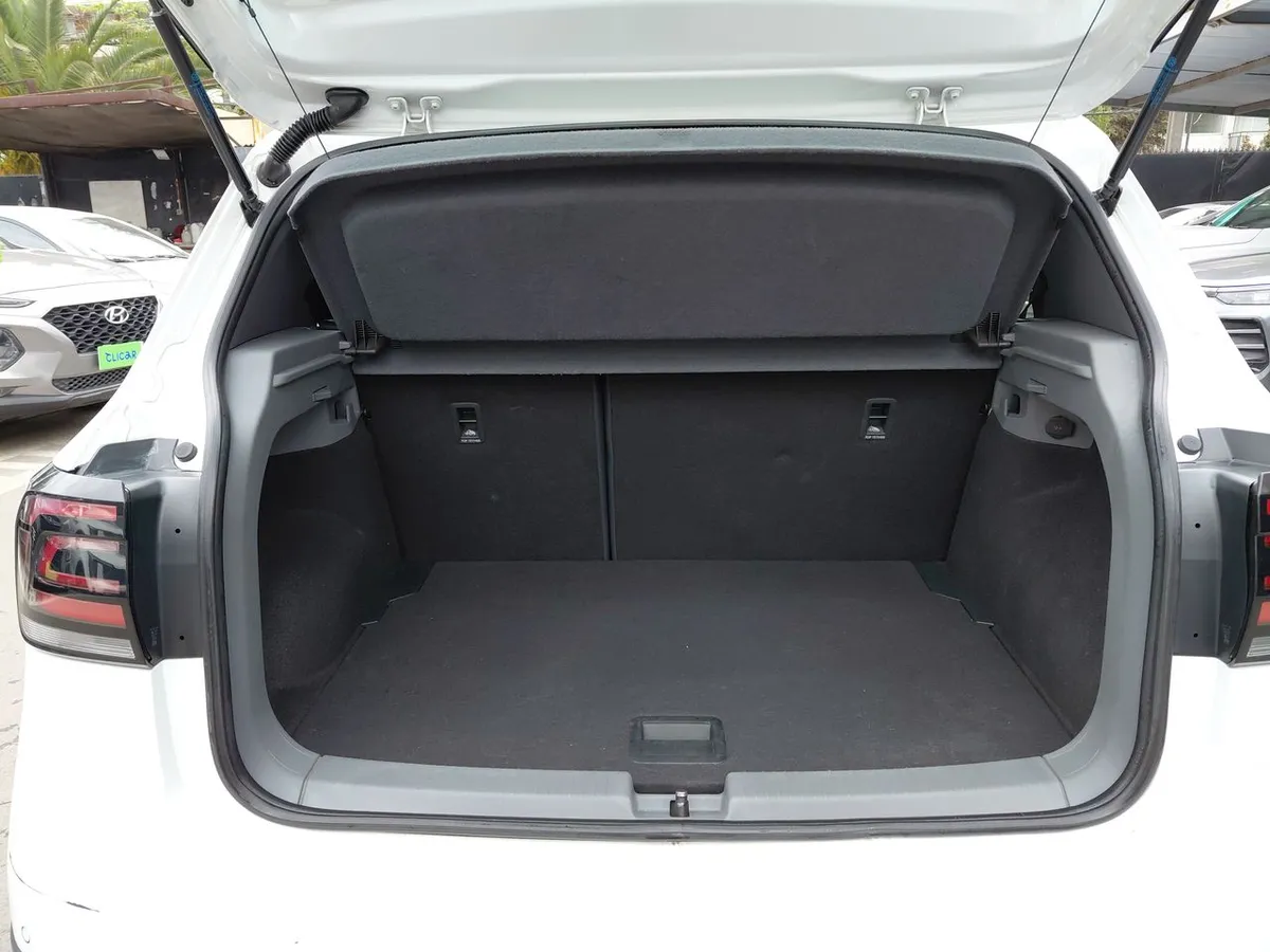 Volkswagen T-Cross 1.6 Msi Trendline 4x2 Mt5 5p año 2021