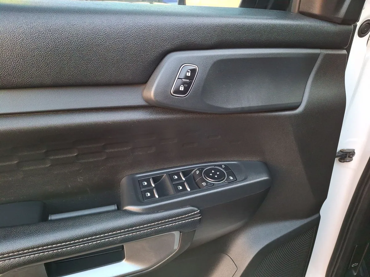 Ford Ranger 2.0 Xlt Diesel 4x2 Dob. Cab. At 4p año 2024