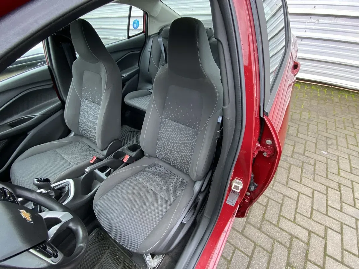 Chevrolet Onix 1.0t Ltz 4x2 Mt 5p año 2022