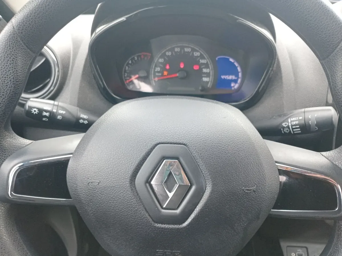 Renault Kwid 1.0 Zen 4x2 Hb Mt 5p año 2022
