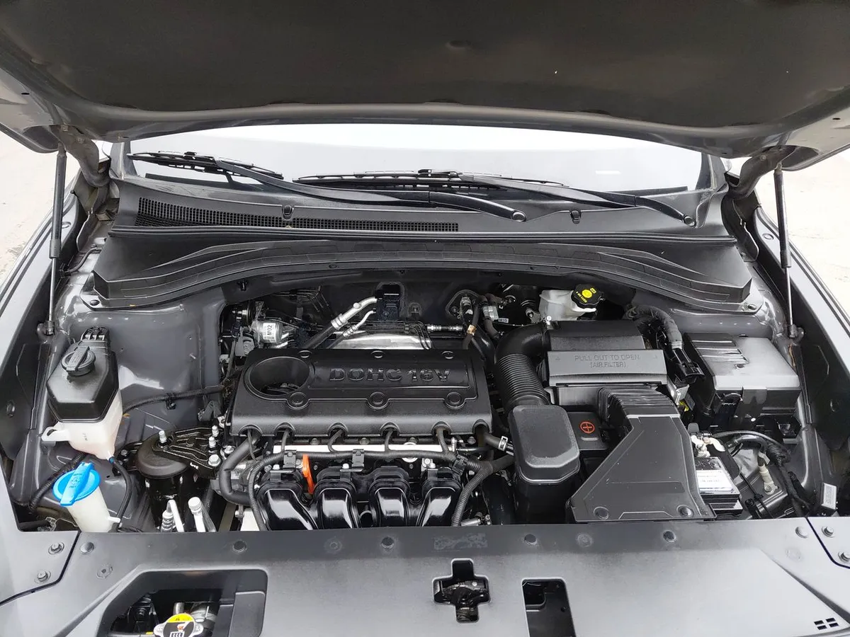 Hyundai Santa Fe 2.4 Plus 4x2 At 5p año 2020