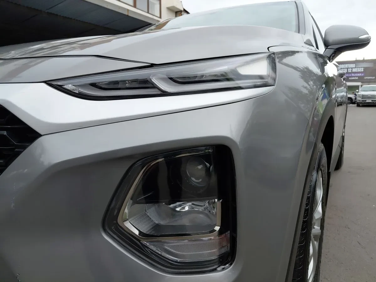 Hyundai Santa Fe 2.4 Plus 4x2 At 5p año 2020