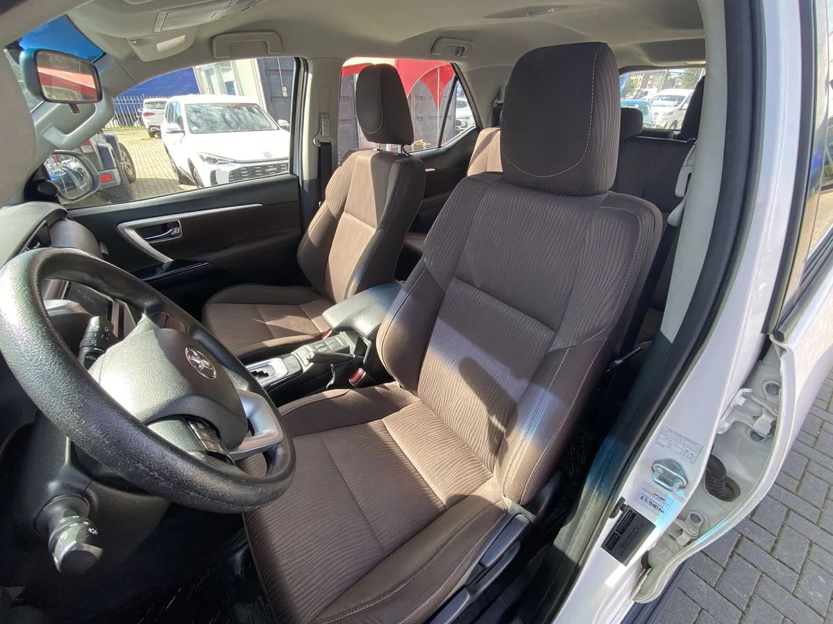 Toyota Fortunner 2.8 Sr5 Tdi Diesel 4x4 At 5p año 2018