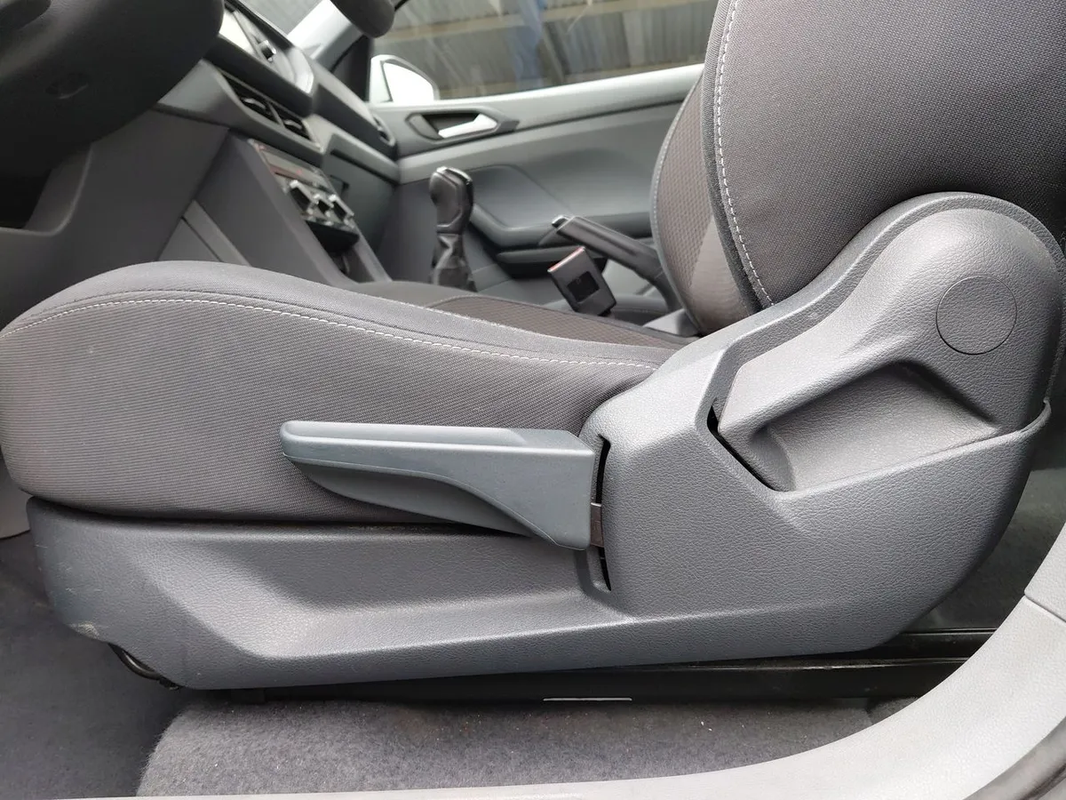 Volkswagen T-Cross 1.6 Msi Trendline 4x2 Mt5 5p año 2021