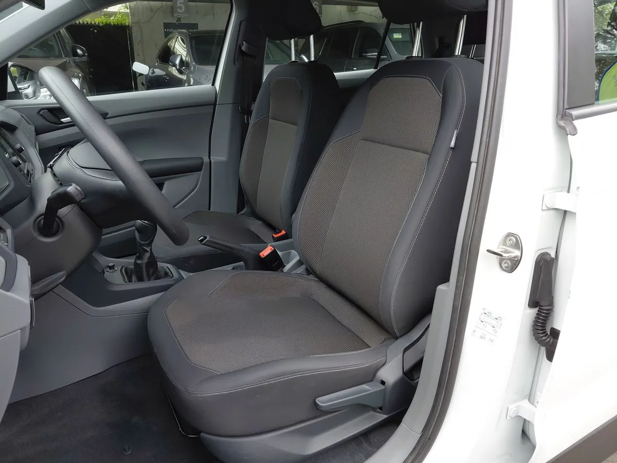 Volkswagen T-Cross 1.6 Msi Trendline 4x2 Mt5 5p año 2021