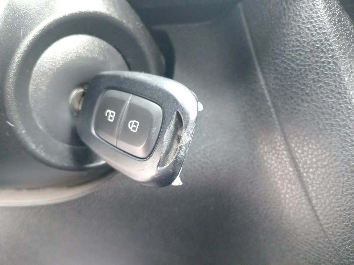 Renault Kwid 1.0 Zen 4x2 Hb Mt 5p año 2022