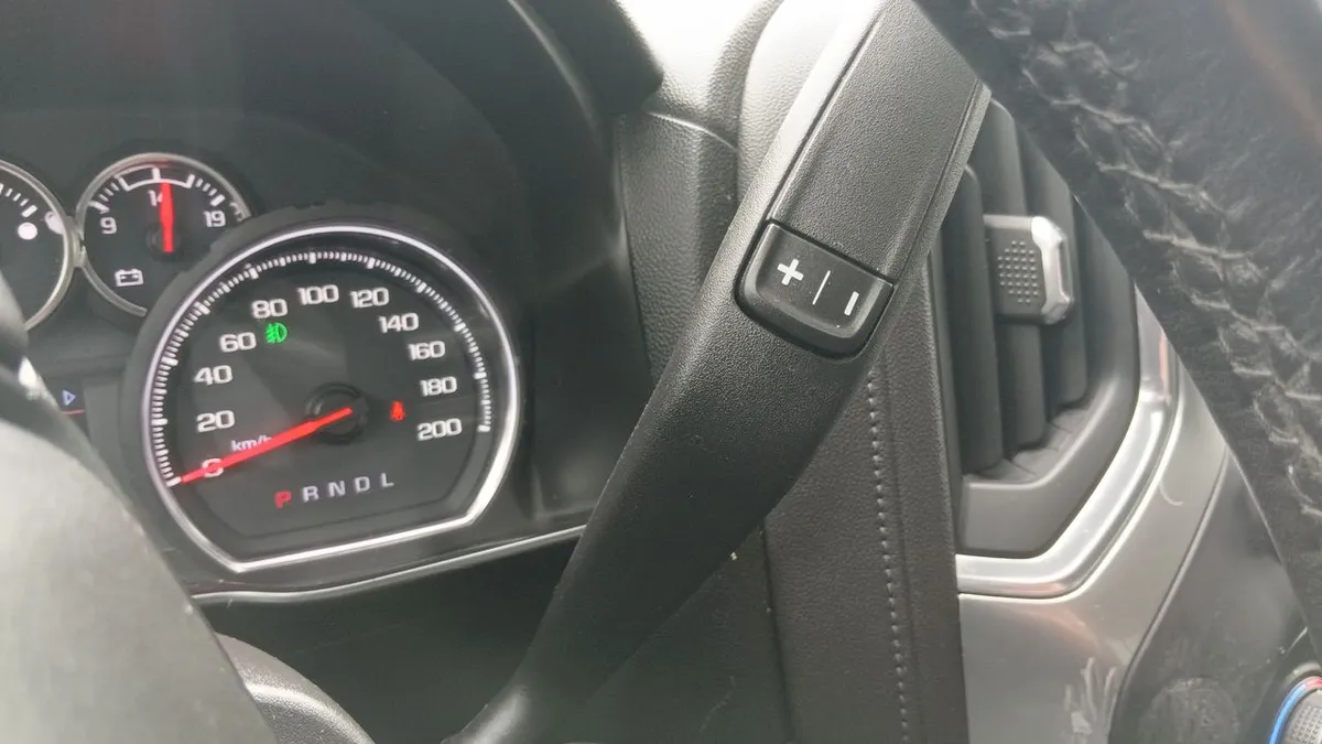 Chevrolet Silverado 5.3 Lt Trailboss Z71 4x4 At 4p año 2021