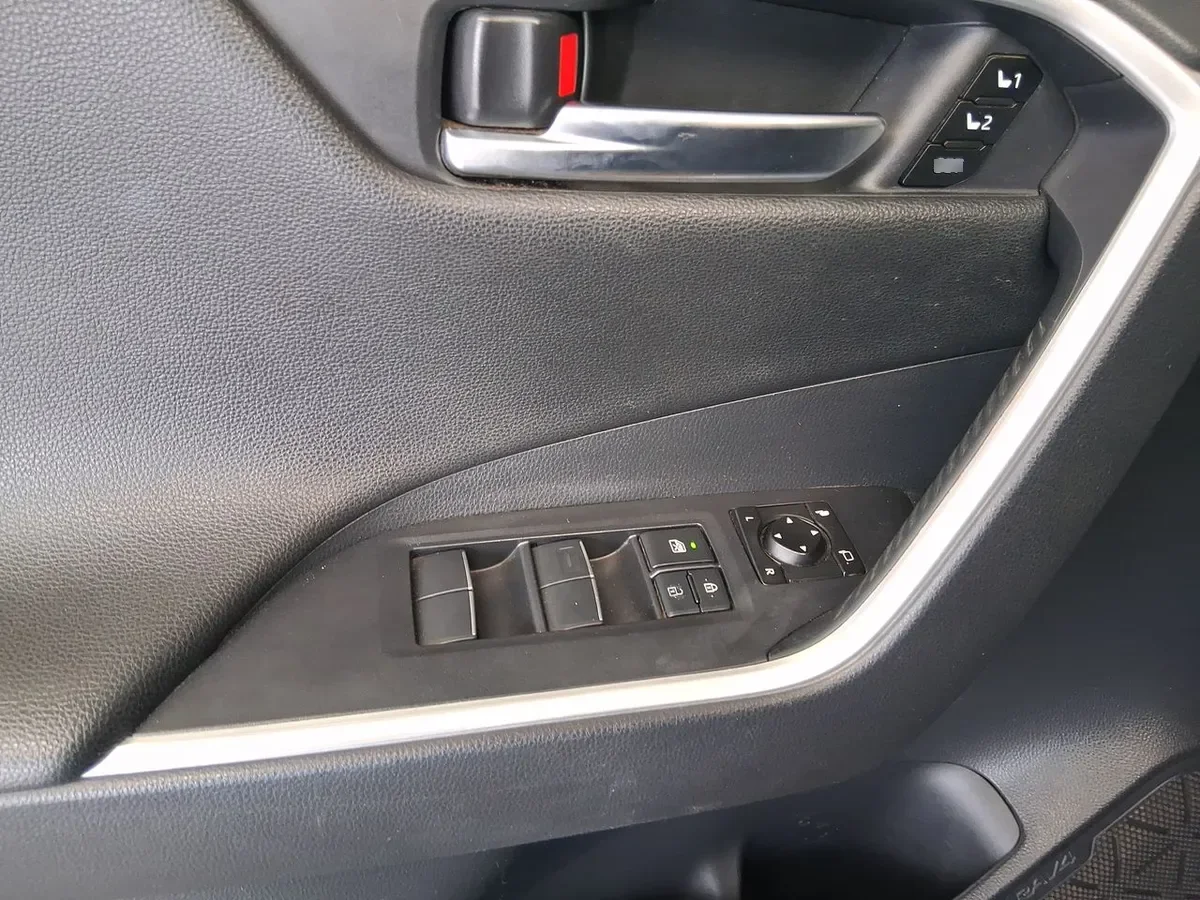 Toyota Rav 4 2.5 Limited Hybrid Hv 4x4 Cvt At 5p año 2021