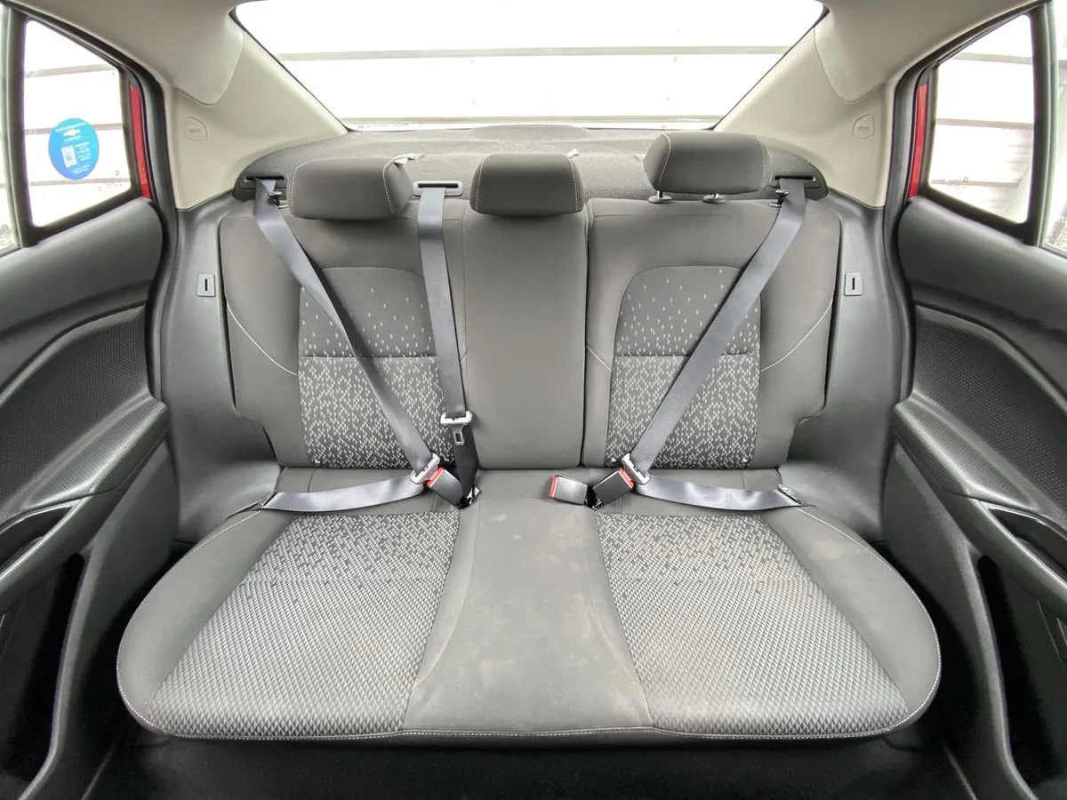 Chevrolet Onix 1.0t Ltz 4x2 Mt 5p año 2022