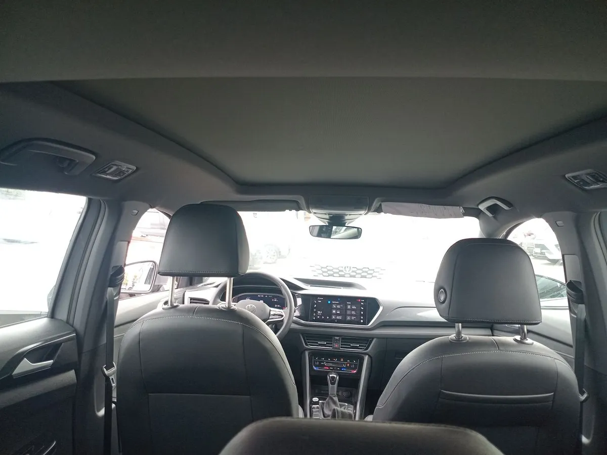 Volkswagen Taos 1.4 Tsi Highline 4x2 At 5p año 2025