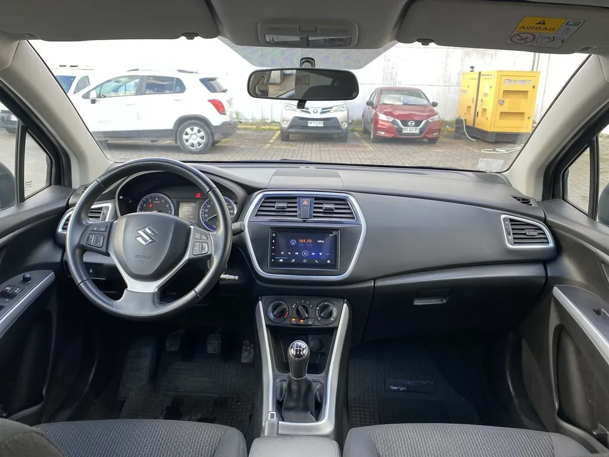 Suzuki S-Cross 1.6 Gl 4x2 Mt 5p año 2022