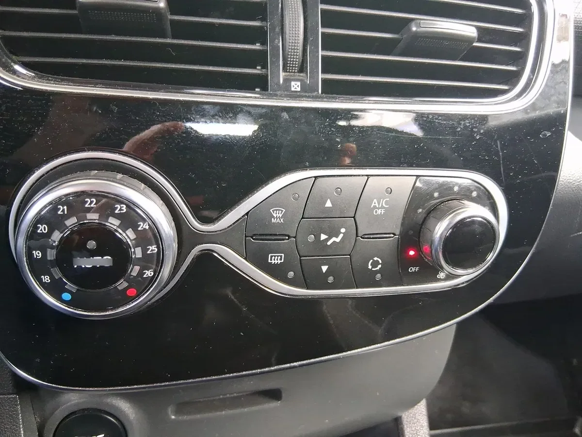 Renault Clio 1.2 Expression 4x2 Hb Mt 5p año 2020