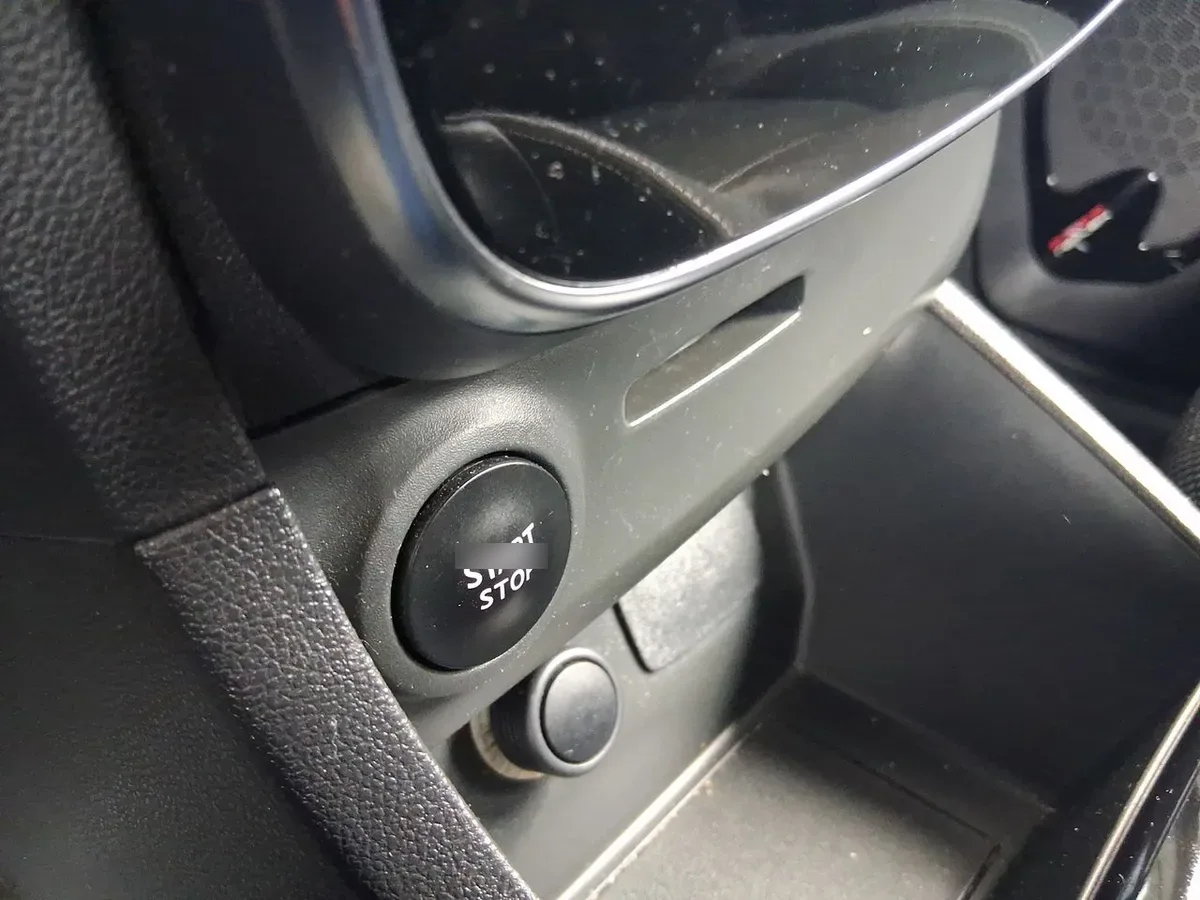 Renault Clio 1.2 Expression 4x2 Hb Mt 5p año 2020