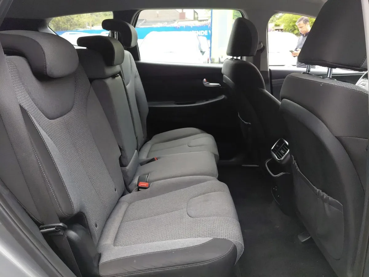 Hyundai Santa Fe 2.4 Plus 4x2 At 5p año 2020
