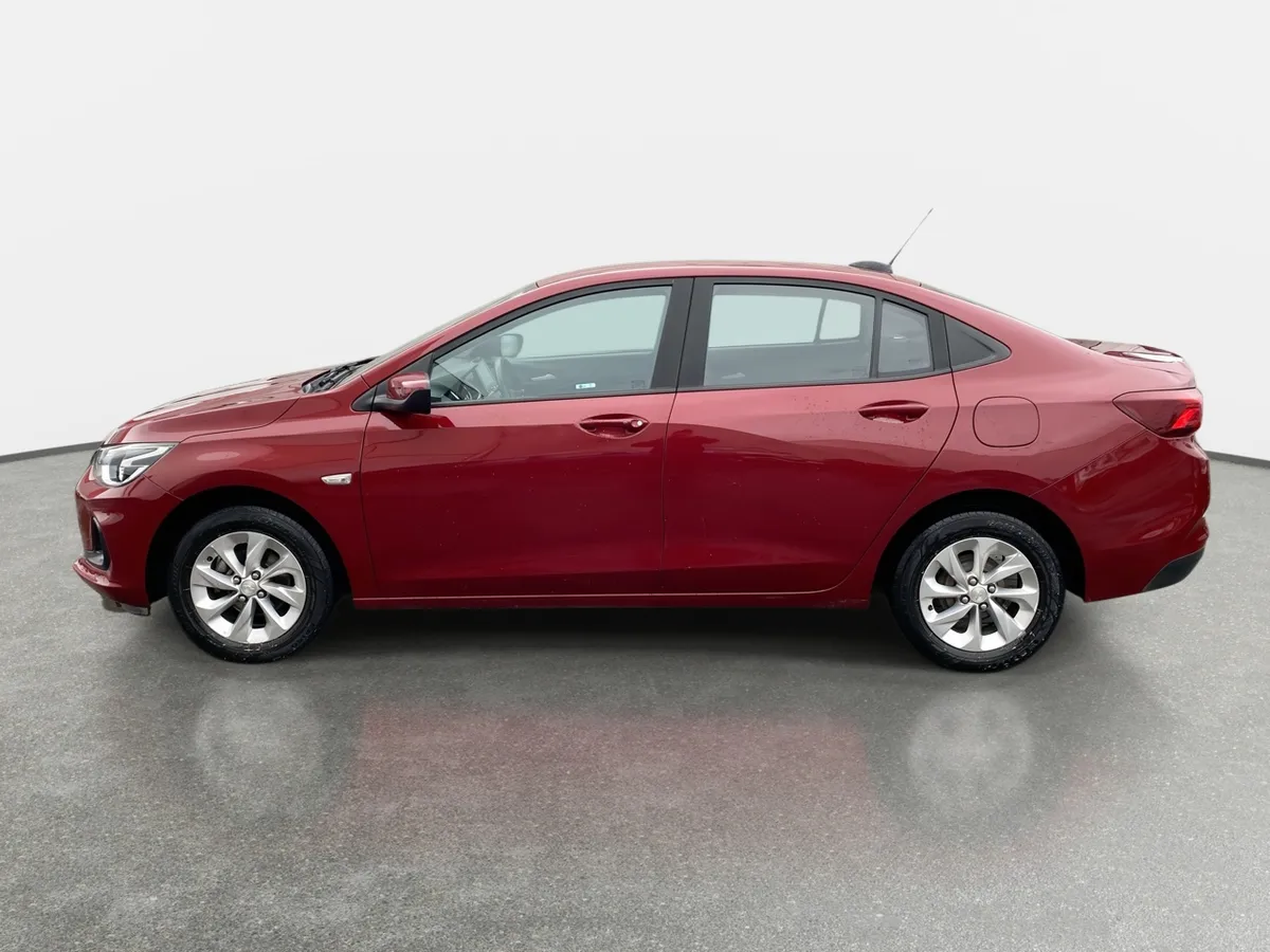 Chevrolet Onix 1.0t Ltz 4x2 Mt 5p año 2022