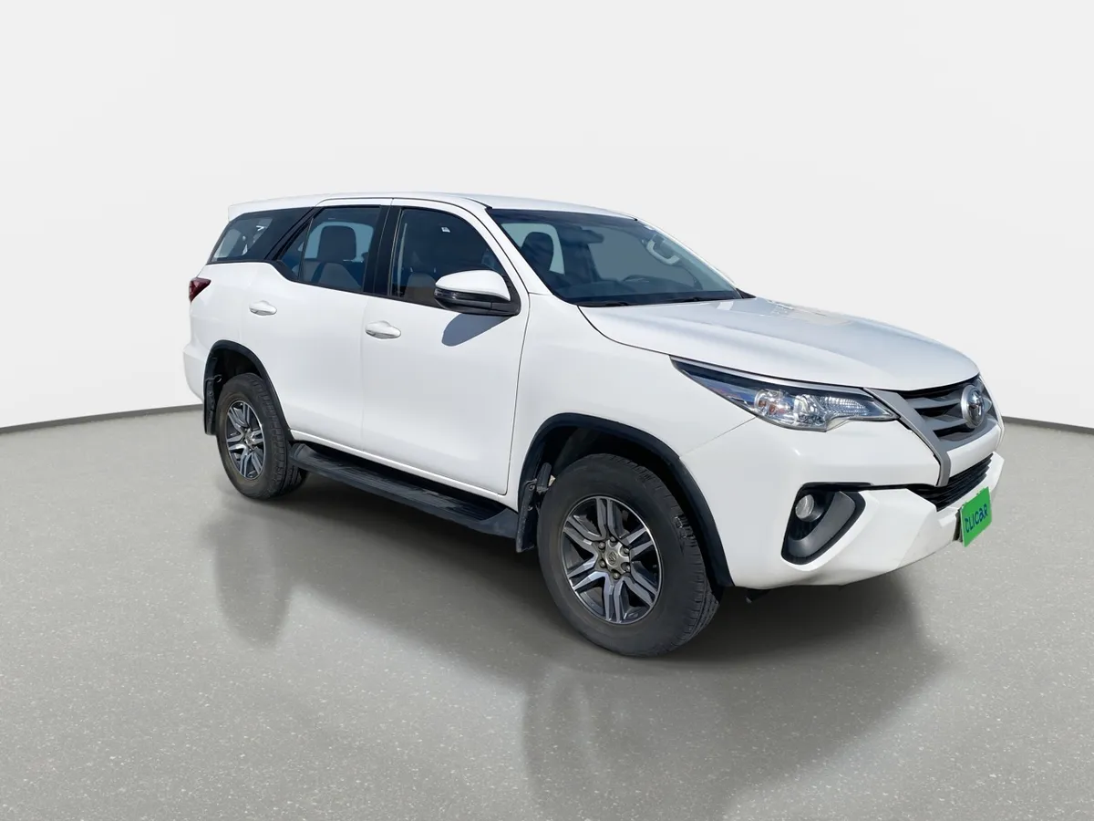 Toyota Fortunner 2.8 Sr5 Tdi Diesel 4x4 At 5p año 2018