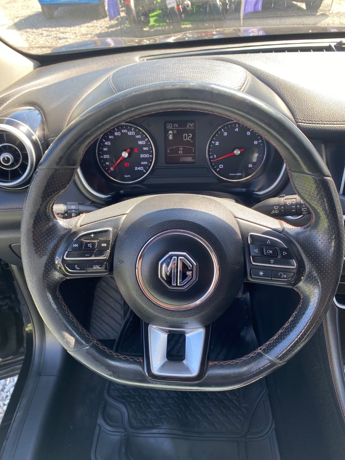 MG HS  año 2021