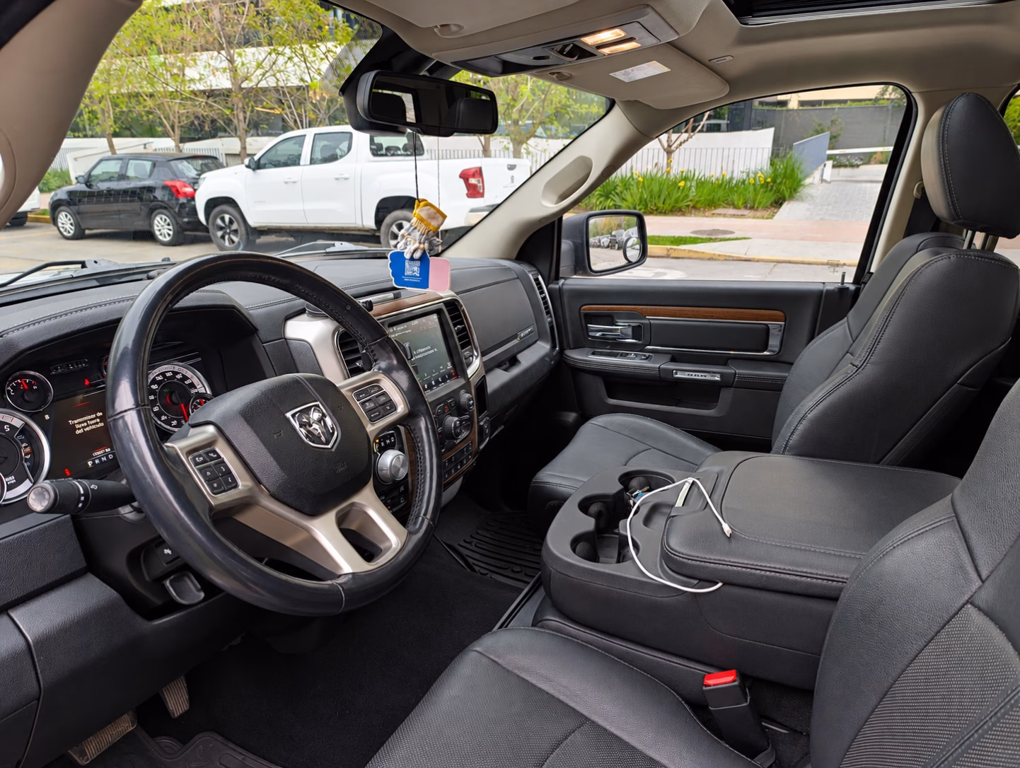 Ram 1500 Laramie Sport Crew año 2020