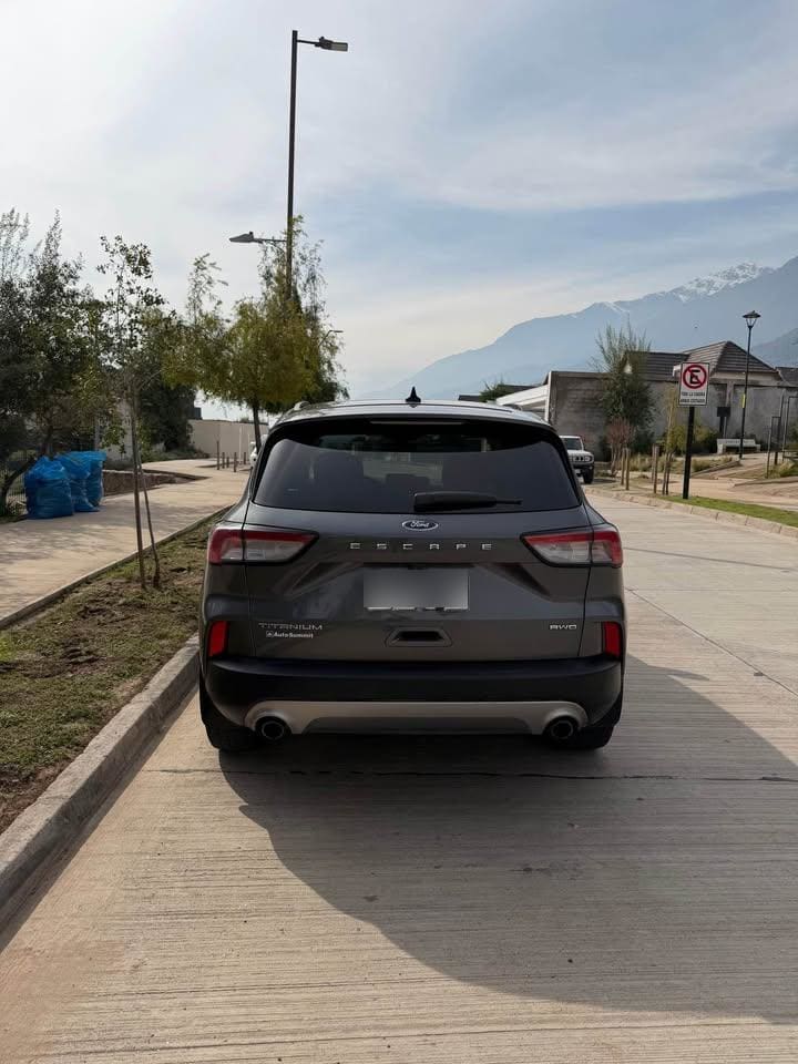 FORD ESCAPE 2.0 Titanium Ecoboost At 4x4 año 2022