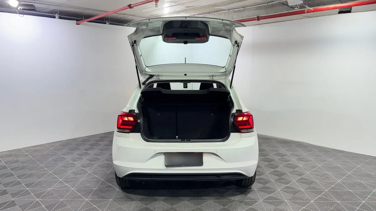 Volkswagen Polo 1.6 Comfortline Mt año 2023