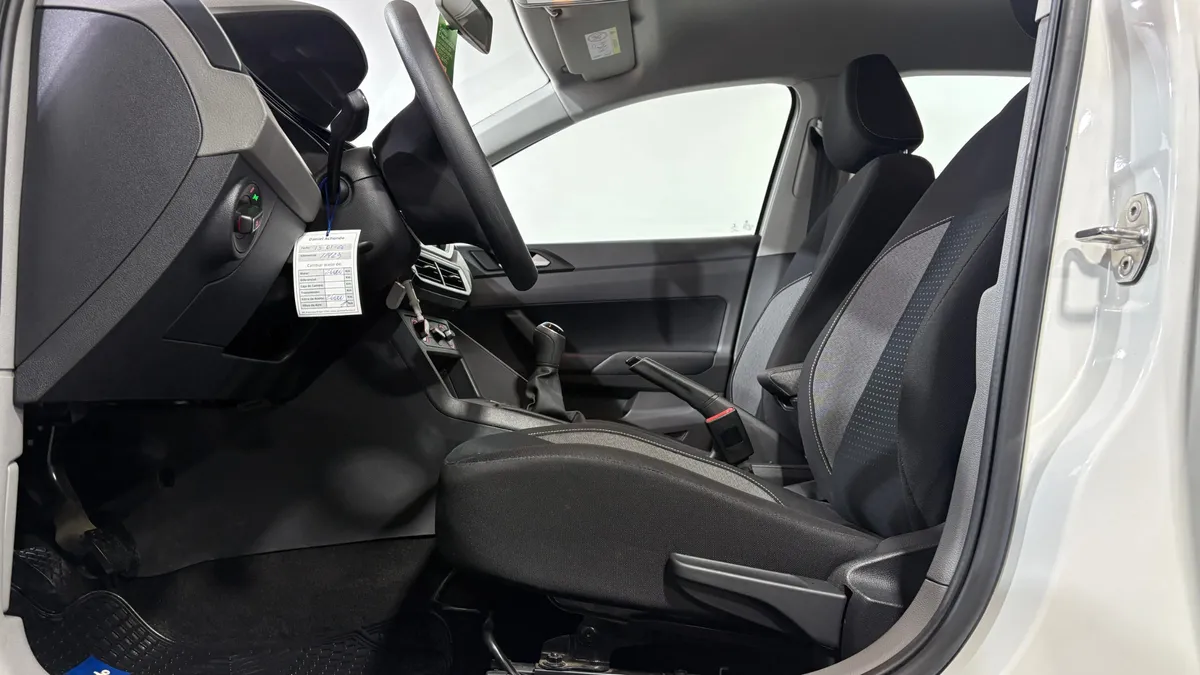 Volkswagen Polo 1.6 Comfortline Mt año 2023