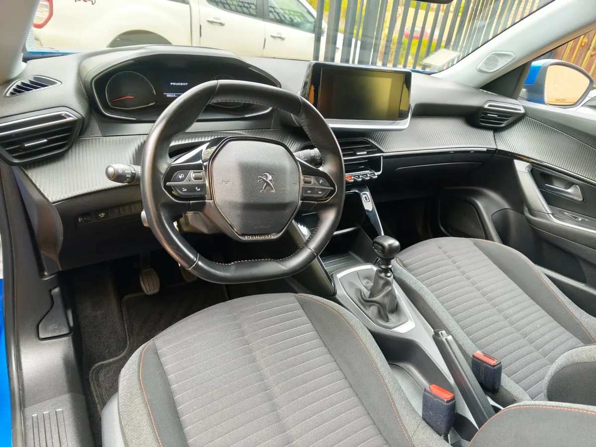 PEUGEOT 2008 1.2 Active Pack Puretech 130 Mt año 2021