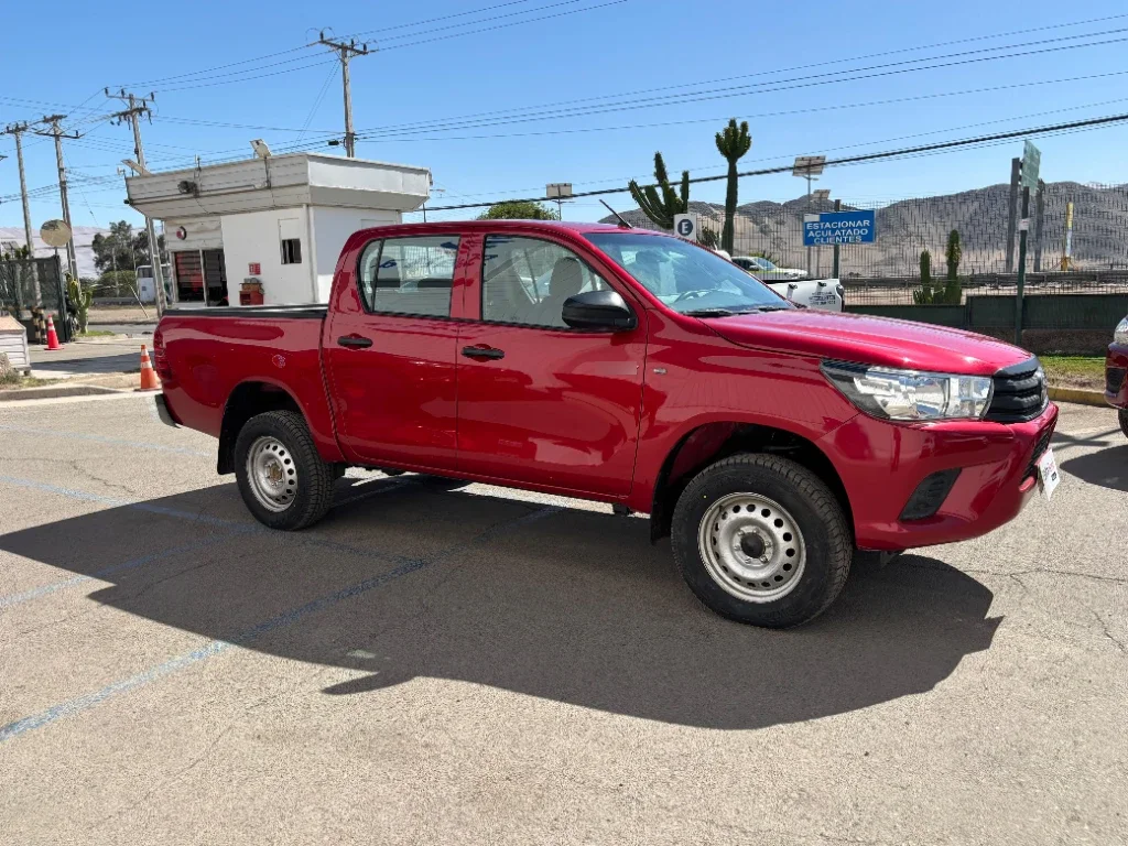 Toyota Hilux Dc 4x4 2.4 D Dx Mt año 2024