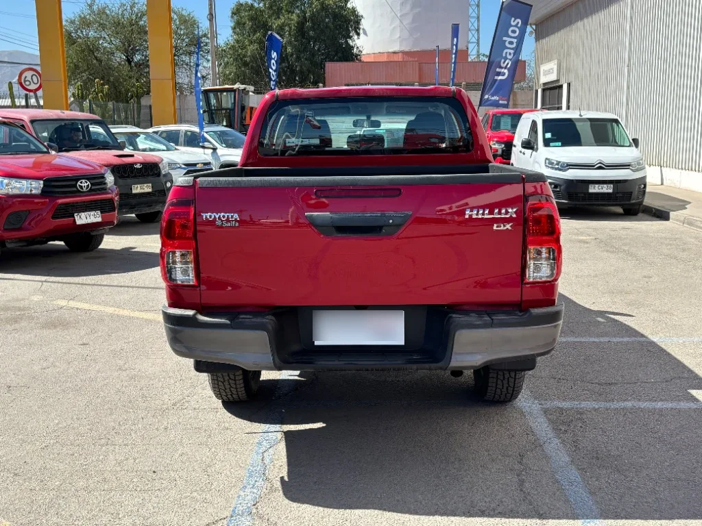 Toyota Hilux Dc 4x4 2.4 D Dx Mt año 2024