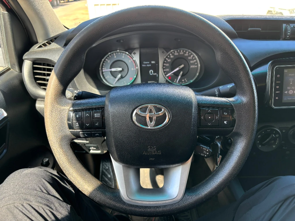 Toyota Hilux Dc 4x4 2.4 D Dx Mt año 2024