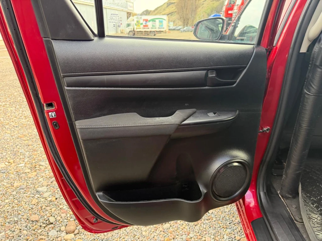 Toyota Hilux Hilux Dc 4x4 2.4 D Dx Mt año 2024