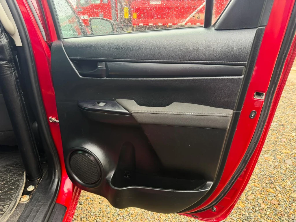 Toyota Hilux Hilux Dc 4x4 2.4 D Dx Mt año 2024