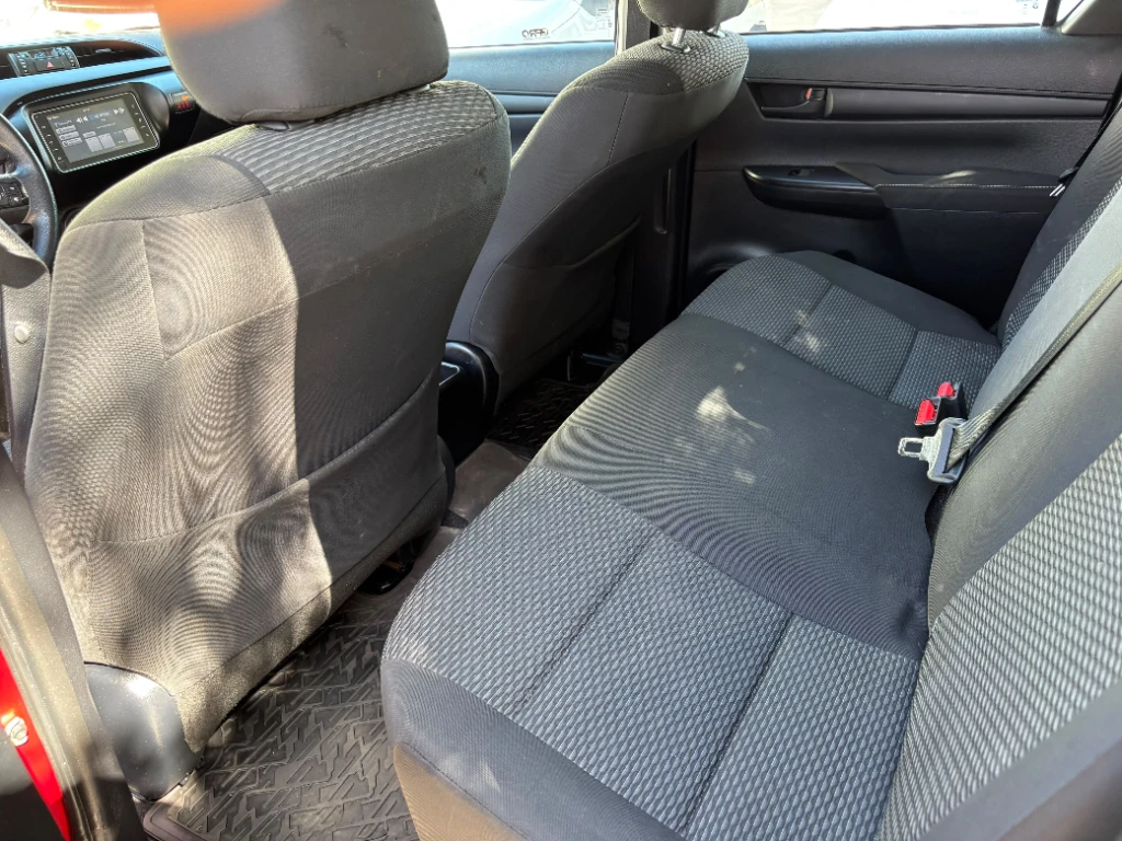 Toyota Hilux Dc 4x4 2.4 D Dx Mt año 2024