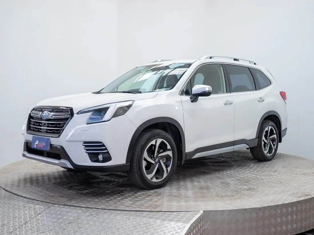 Subaru Forester 2.5 Awd Limited Eyesight Gardx At 4x4 año 2024