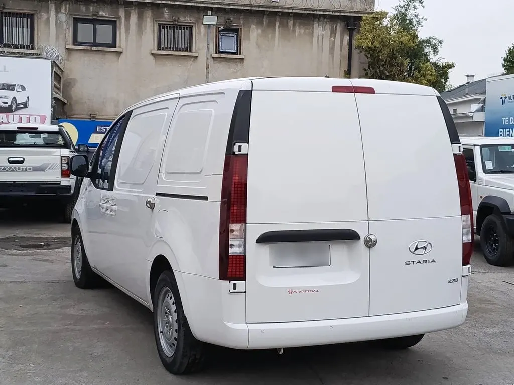 Hyundai Staria 2.2 Furgón año 2023