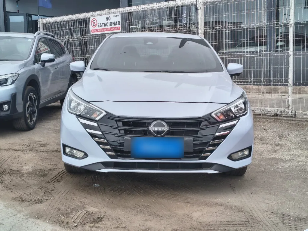 Nissan Versa 1.6 Advance 4x2 Mt 4p año 2024