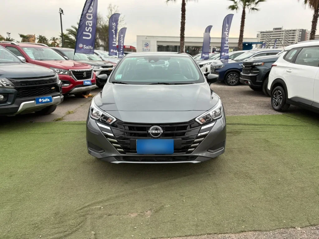 Nissan Versa 1.6 Sense 4x2 Mt 4p año 2025
