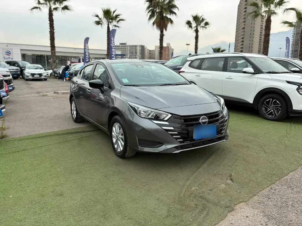 Nissan Versa 1.6 Sense 4x2 Mt 4p año 2025