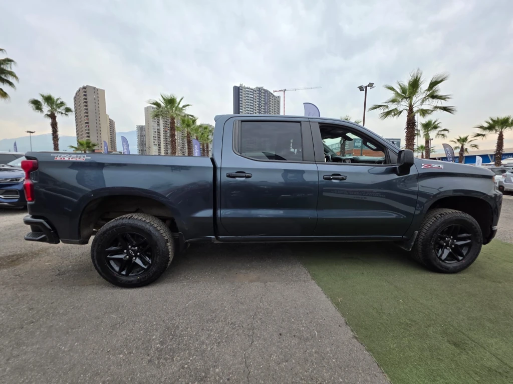 Chevrolet Silverado 5.3 Cc Lt Trailboss Z71 At 4x4 año 2021