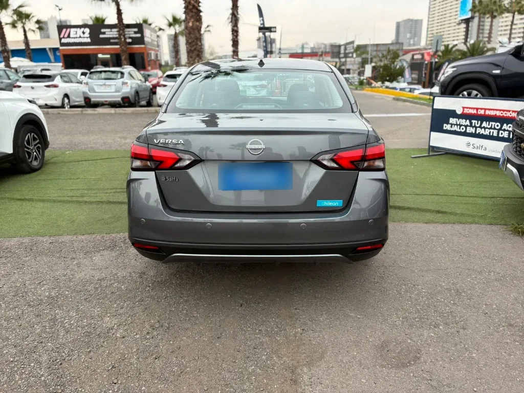 Nissan Versa 1.6 Sense 4x2 Mt 4p año 2025