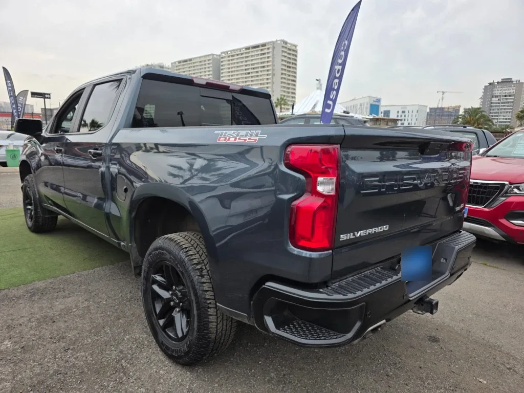 Chevrolet Silverado 5.3 Cc Lt Trailboss Z71 At 4x4 año 2021