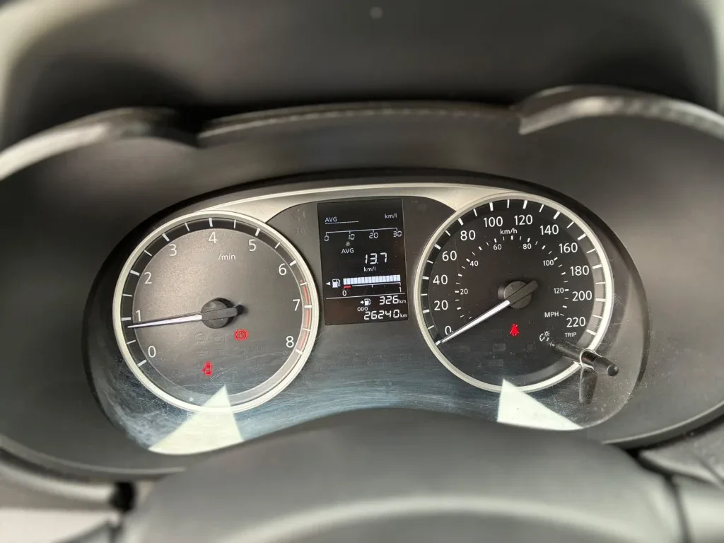 Nissan Versa 1.6 Sense 4x2 Mt 4p año 2025