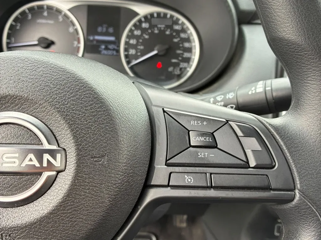 Nissan Versa 1.6 Sense 4x2 Mt 4p año 2025
