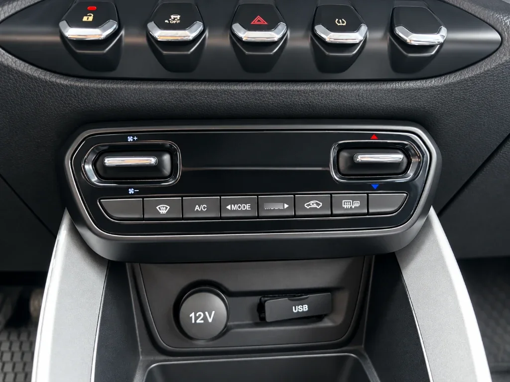 Chevrolet Groove 1.5 Ltz P 4x2 Mt 5p año 2024