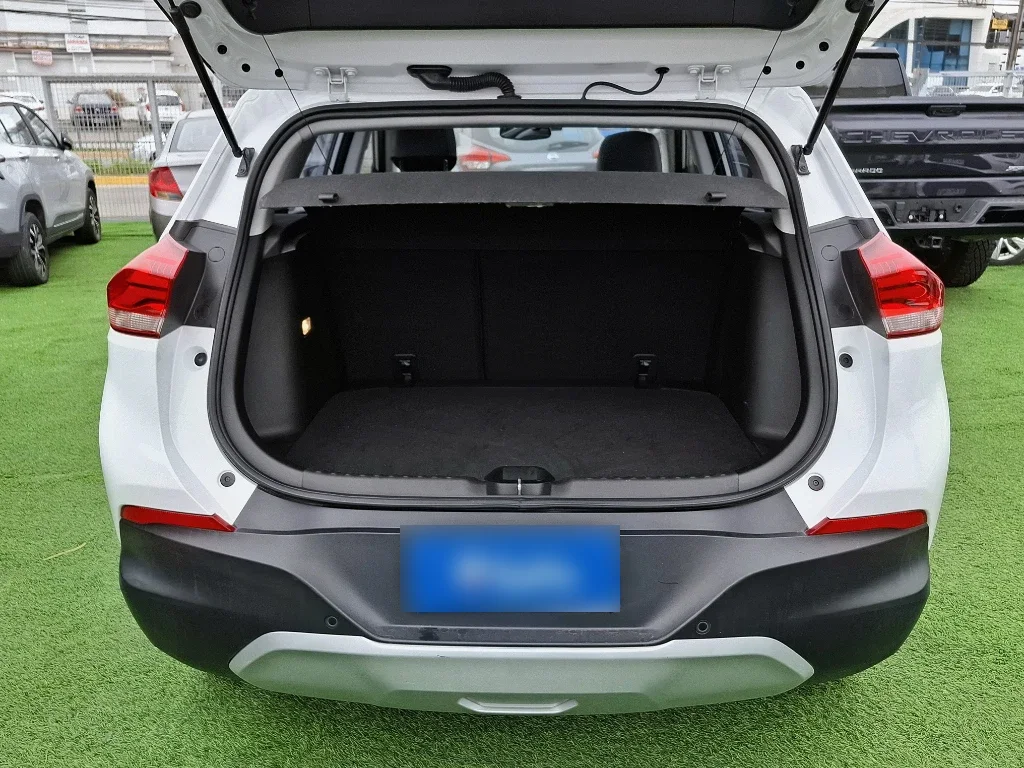 Chevrolet Tracker 1.2t Premier Fwd At 5p año 2022