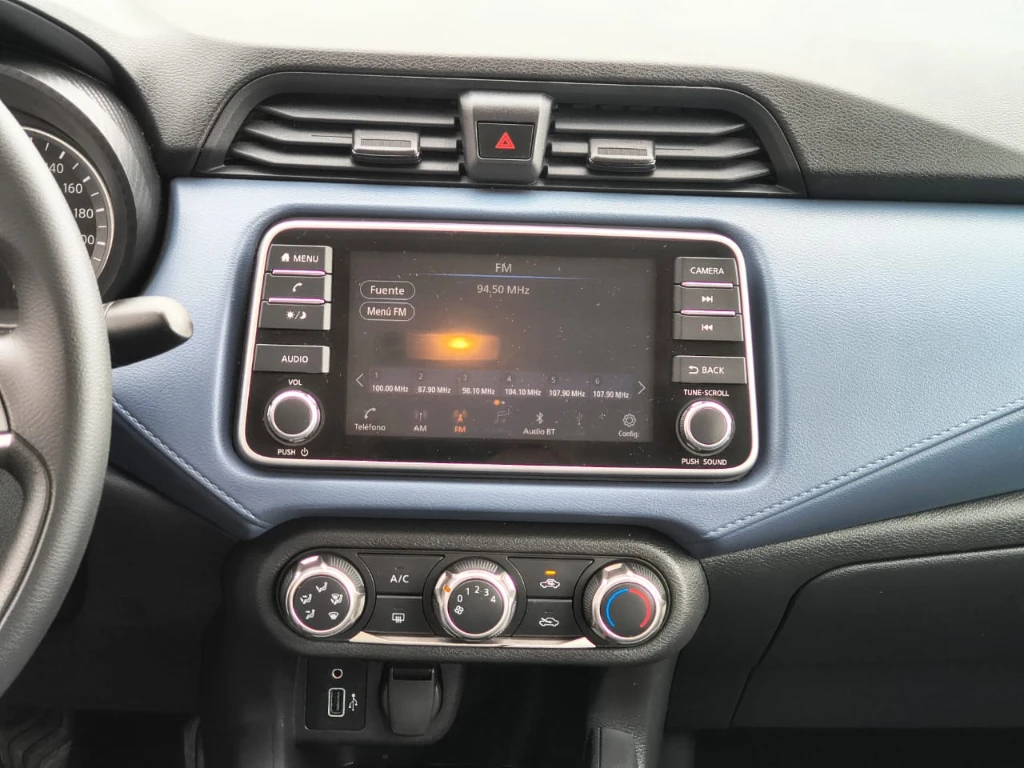 Nissan Versa 1.6 Advance 4x2 Mt 4p año 2024