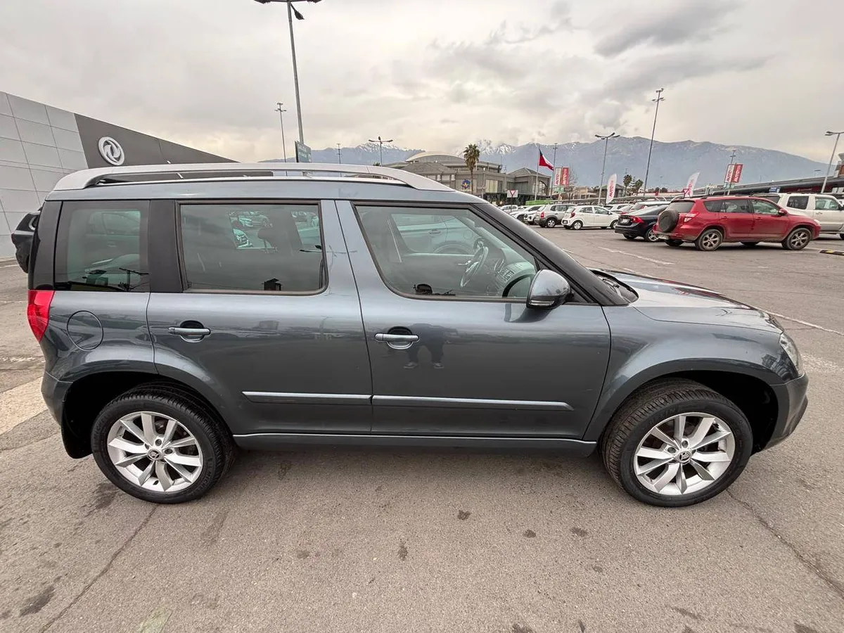 SKODA YETI 1.2 Tsi Fl Elegance Dsg7 At año 2015