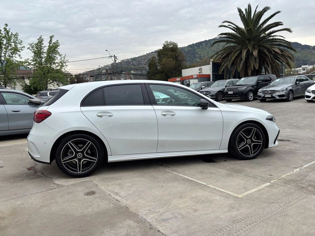 Mercedes-Benz A 200 1.3 Amg Line 4x2 Hb At 5p año 2024