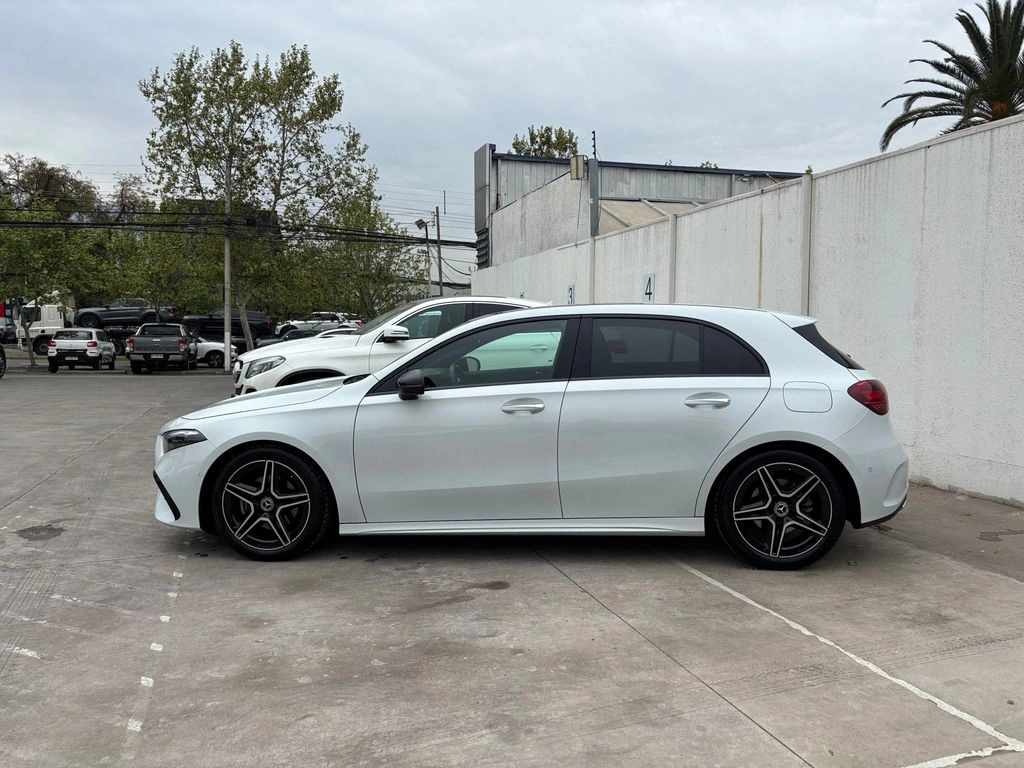 Mercedes-Benz A 200 1.3 Amg Line 4x2 Hb At 5p año 2024
