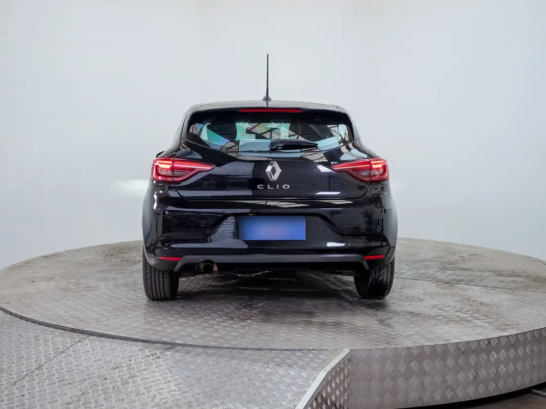 Renault Clio Clio 1.0 Zen Mt año 2023